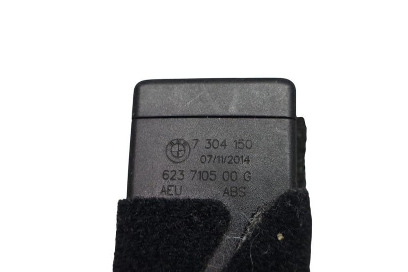 Load image into Gallery viewer, 14-21 BMW I01 i3 101 Front Right Passenger Seat Belt Buckle Receiver Latch Oem