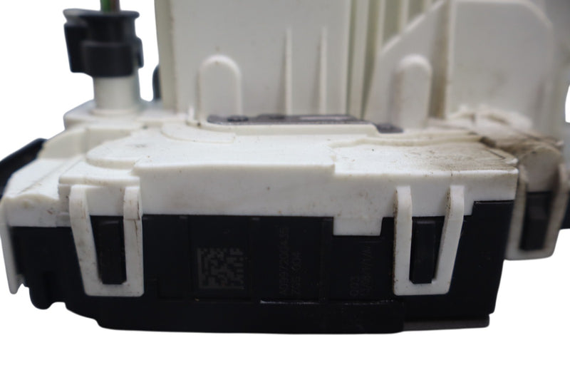 Load image into Gallery viewer, 05-20 Mercedes C250 CLS550 E350 Front Right Side Door Lock Latch Actuator Oem