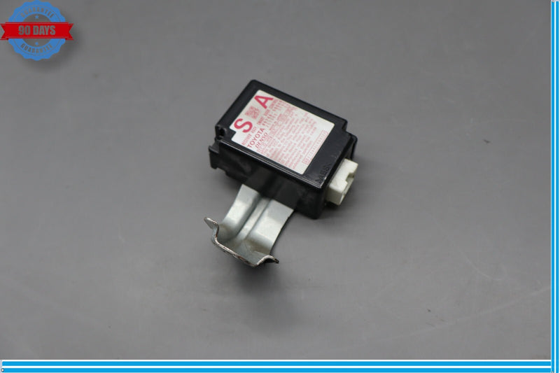Load image into Gallery viewer, 07-12 Lexus LS460 Smart Door Control Module Receiver 89740-50060 Oem