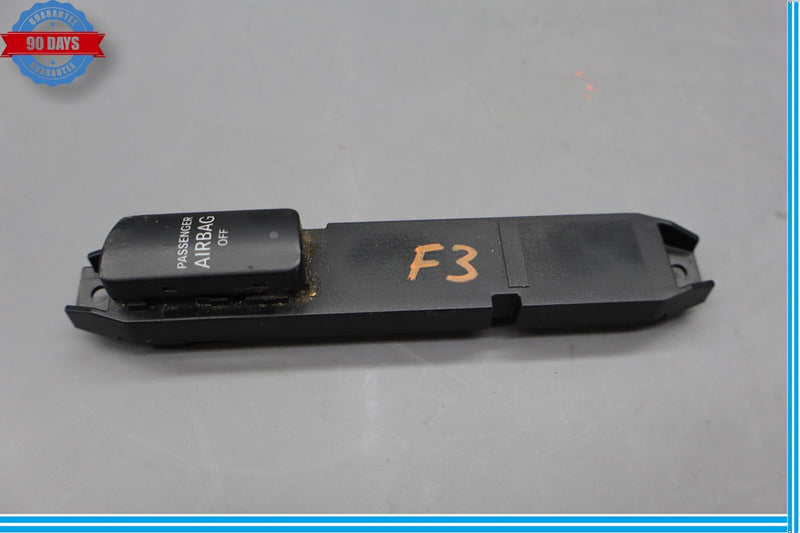 Load image into Gallery viewer, 03-06 Mercedes S500 S600 W220 Center Console Switch 2208211781 Oem
