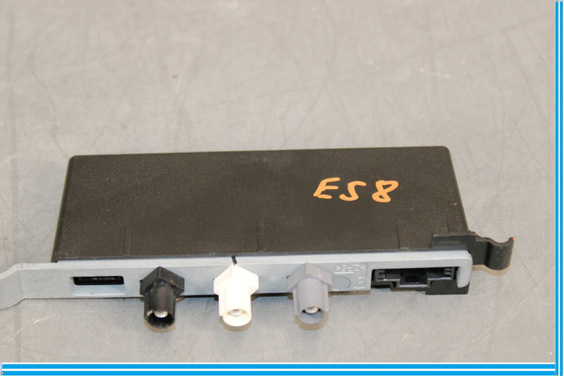 Load image into Gallery viewer, 11-18 Porsche Cayenne Rear Right Antenna Amplifier Booster Module Oem