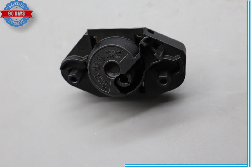 Load image into Gallery viewer, 09-15 BMW 750Li F01 F02 Rear Trunk Deck Lid Tailgate Lock Cylinder Oem