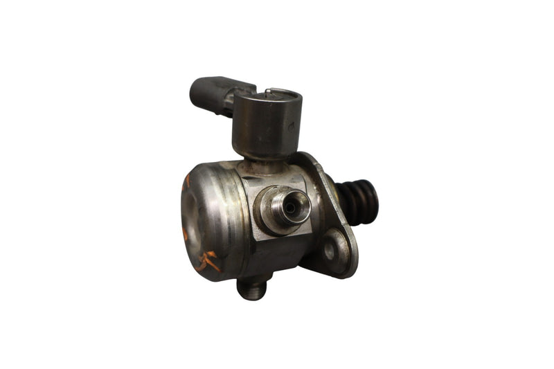 Load image into Gallery viewer, 08-16 BMW 750Li 750i F01 F02 Mechanical High Pressure Fuel Gas Pump 7595339 Oem