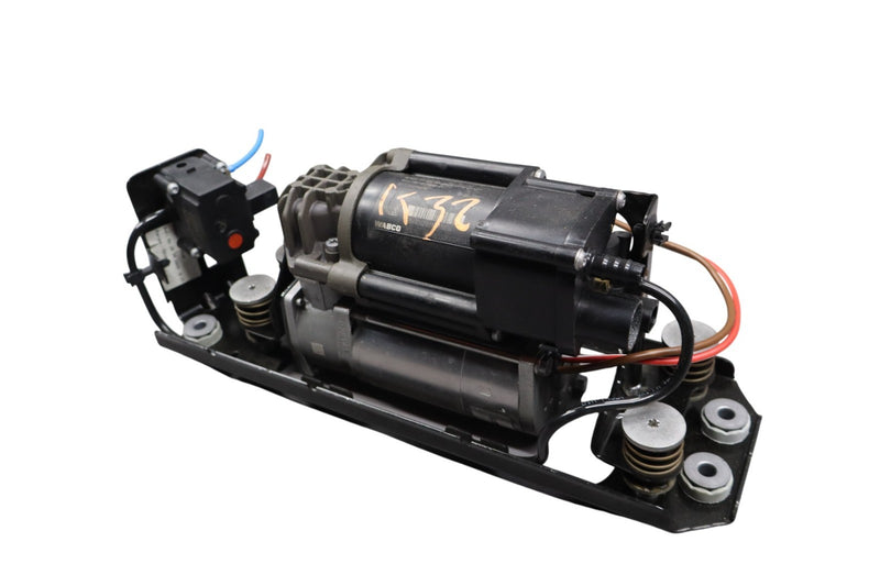 Load image into Gallery viewer, 09-17 BMW 528i 535i GT Air Ride Suspension Air Compressor Pump Assembly Oem