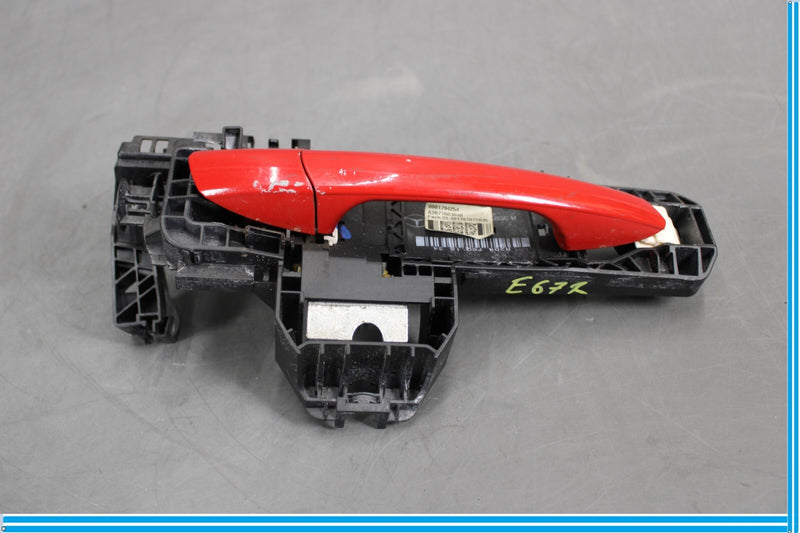 Load image into Gallery viewer, 08-14 Mercedes W204 C250 Front Right Passenger Side Exterior Door Handle Oem