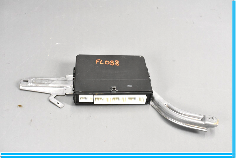 Load image into Gallery viewer, 07-09 Lexus LS460 Front Left Driver Door Multiplex Control Module Oem