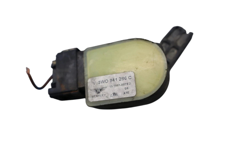 Load image into Gallery viewer, 03-12 Bentley Continental GT Front Right Side Suspension Hight Level Sensor Oem