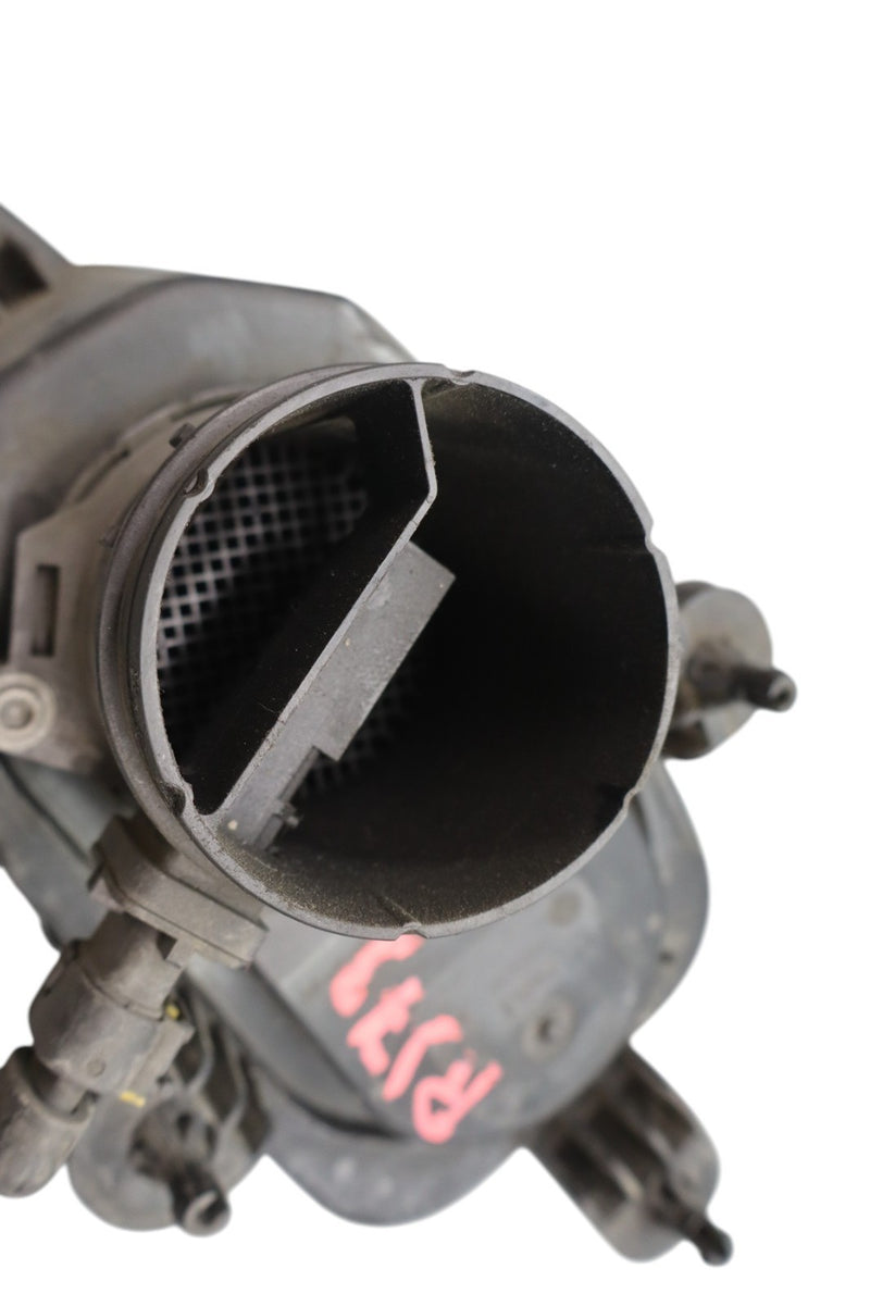 Load image into Gallery viewer, 14-17 Maserati Ghibli Right Side Engine Air Intake Filter Black 70552746 Oem