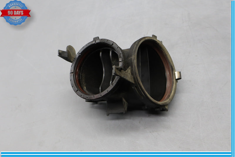 Load image into Gallery viewer, 08-11 Mercedes Benz W204 C250 C300 C350 Air Intake Duct Elbow Tube Oem