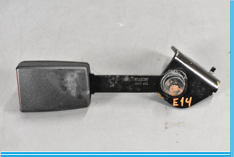 Load image into Gallery viewer, 09-15 BMW 750i 750Li Rear Left Driver Side Seat Belt Buckle Oem