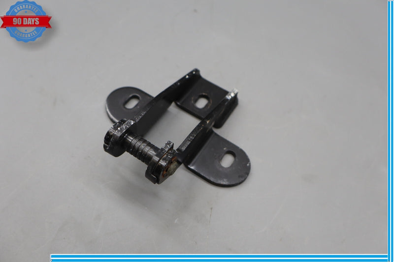Load image into Gallery viewer, 03-09 Mercedes CLK500 W209 Left Top Cover Boot Lid Hinge Bracket Support Oem