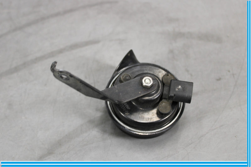 Load image into Gallery viewer, 09-15 BMW 750I 750LI F01 Front Right Passenger High Tone Pitch Horn Signal Oem