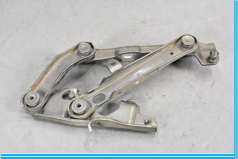 Load image into Gallery viewer, 06-11 Mercedes CLS550 CLS500 W219 Front Right Passenger Engine Hood Hinge Oem