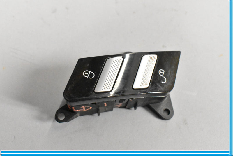 Load image into Gallery viewer, 07-14 Mercedes S550 CL550 W221 Front Left Door Lock Unlock Button Switch Oem