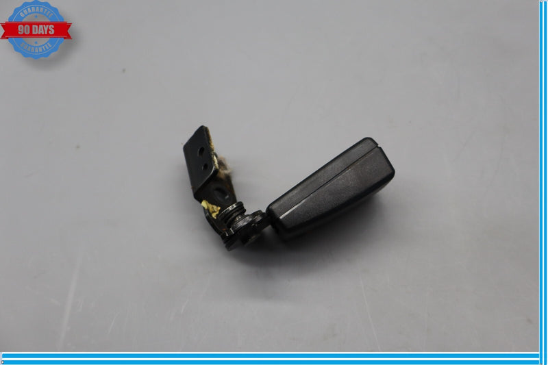 Load image into Gallery viewer, 10-17 Mercedes W207 E350 E550 Rear Left Side Seat Belt Seatbelt Buckle Oem