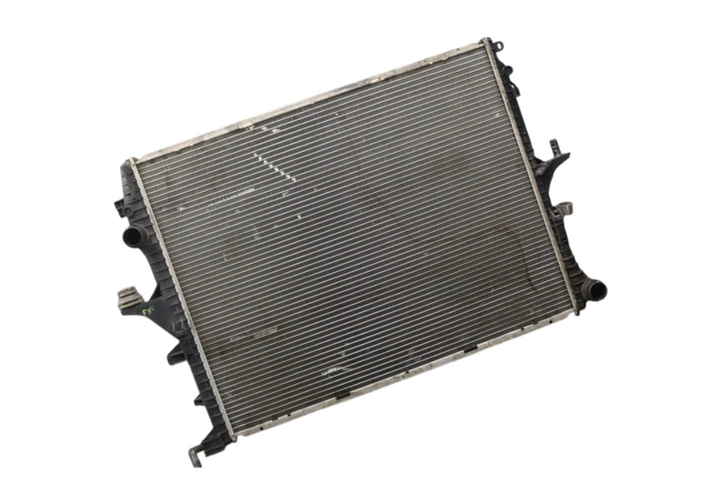 Load image into Gallery viewer, 07-09 Audi Q7 Quattro 4L Engine Cooling Coolant Radiator Cooler Condenser Oem