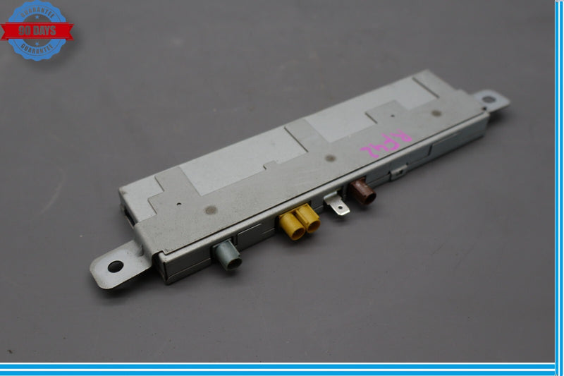 Load image into Gallery viewer, 06-12 Bentley Continental Antenna Booster AMP Amplifier Unit 3W5035225H Oem