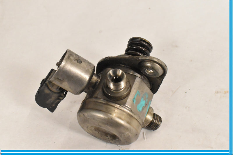 Load image into Gallery viewer, BMW F01 F02 E70 X5 750LI 750I N63 HIGH PRESSURE FUEL PUMP OEM