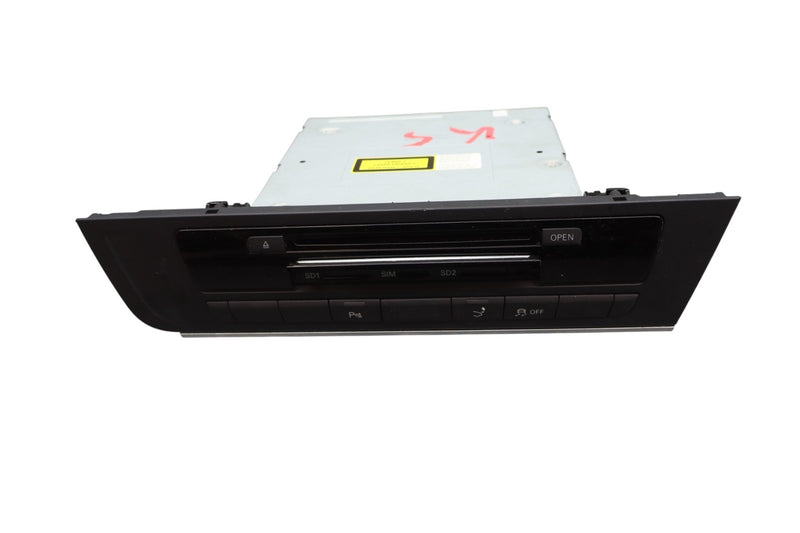 Load image into Gallery viewer, 12-18 Audi A7 A7 Quattro MMI Navigation Computer Head Unit 4G0035666 Oem