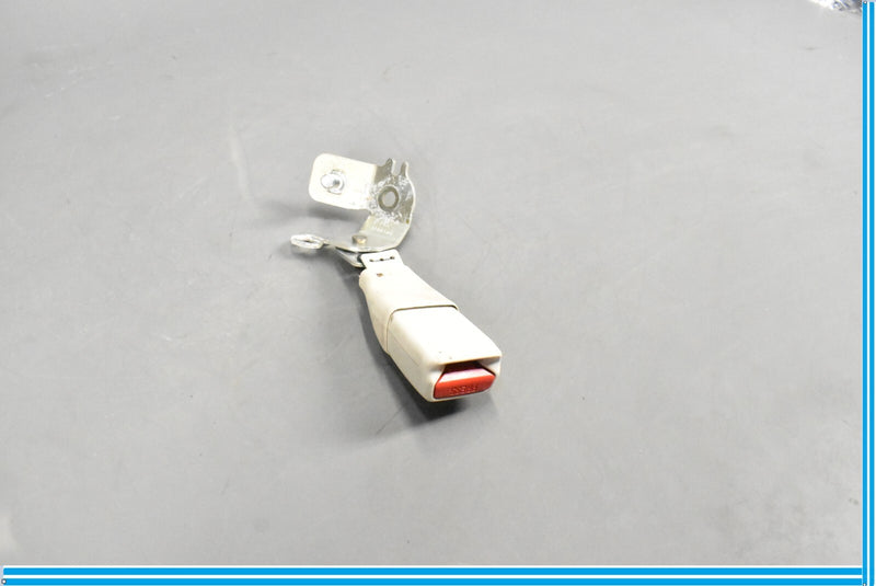 Load image into Gallery viewer, 07-12 Lexus LS460 Rear Center Seat Belt Buckle 73380-50250 Oem