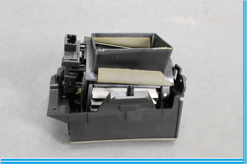 Load image into Gallery viewer, 09-12 Jaguar XF XFR Dash Dashboard Left Driver Side Outer AC Vent Oem