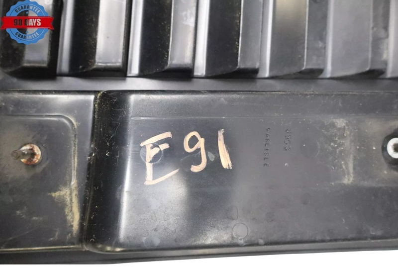 Load image into Gallery viewer, 03-07 Hummer H2 Hood Grille Vent W/Handles Hood Trim Panel Black 25928163 Oem