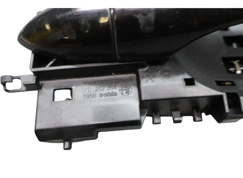 Load image into Gallery viewer, 17-23 Alfa Romeo Giulia Front Right Passenger Side Exterior Door Handle Oem