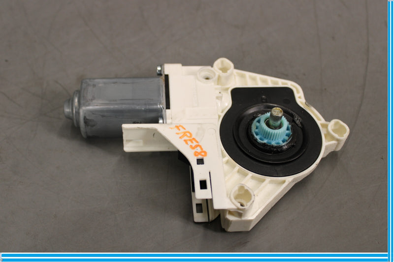 Load image into Gallery viewer, 11-18 Porsche Cayenne Front Right Side Door Window Regulator Motor Oem