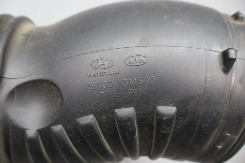 Load image into Gallery viewer, 12-16 Hyundai Equus Genesis Hose Assembly Air Intake Black 281303M500 Oem