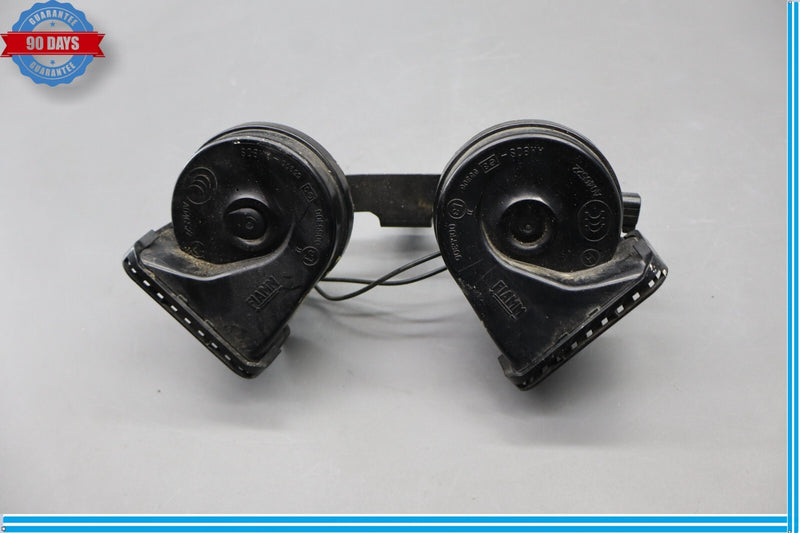 Load image into Gallery viewer, 10-13 Jaguar X351 XJL XJ Left and Right Low and High Tone Signal Horn Set Oem