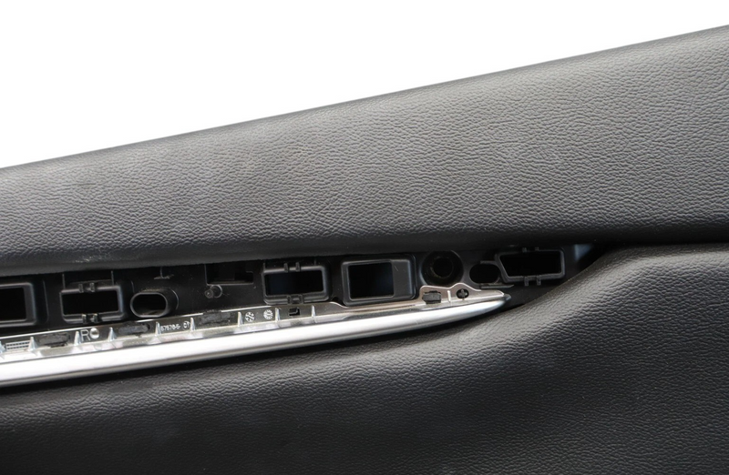 Load image into Gallery viewer, 14-22 Maserati Ghibli M157 Front Right Side Interior Door Panel 105804313C Oem