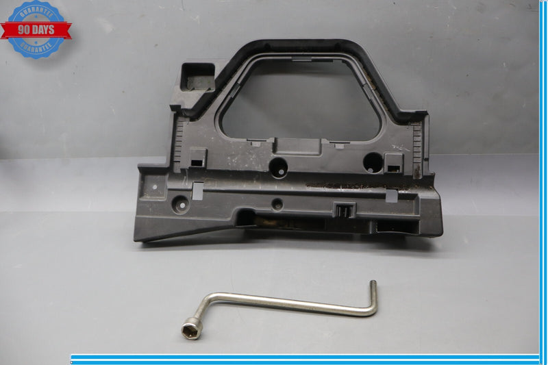 Load image into Gallery viewer, 03-12 Land Rover Range Rover L322 Rear Right Trunk Storage Compartment Cover Oem