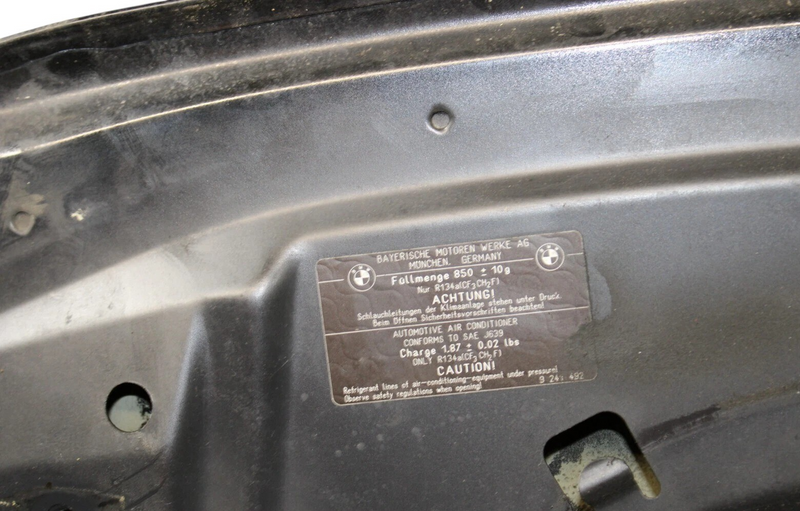 Load image into Gallery viewer, 09-15 BMW 750i Front Hood Bonnet Shell Lid Cover Panel Black 41617204514 Oem