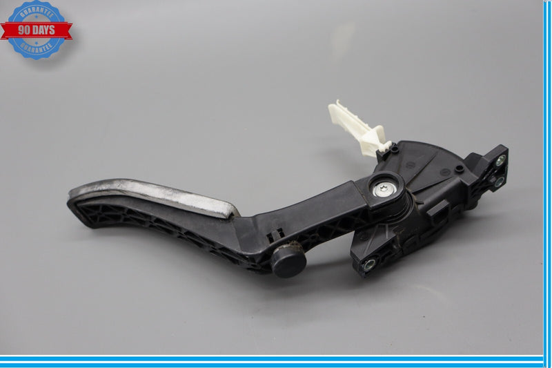 Load image into Gallery viewer, 03-10 Porsche Cayenne S 955 957 958 Gas Throttle Accelerator Pedal 7L0723507 Oem