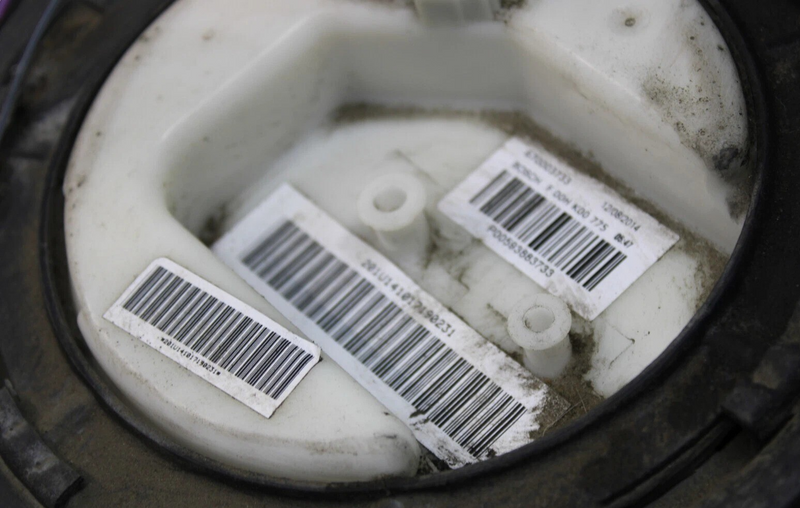 Load image into Gallery viewer, 14-22 Maserati Ghibli 3.0L Gas Fuel Tank Reservoir Pump Assembly 670003257 OEM