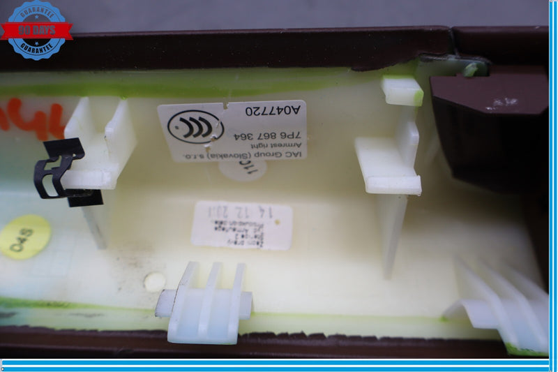 Load image into Gallery viewer, 11-18 Volkswagen Touareg Rear Right Passenger Side Armrest Switch Trim Oem