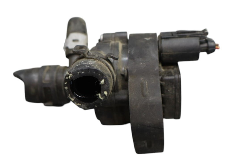 Load image into Gallery viewer, 06-15 Mercedes W204 C250 C300 Heating and Ventilation Auxiliary Water Pump Oem