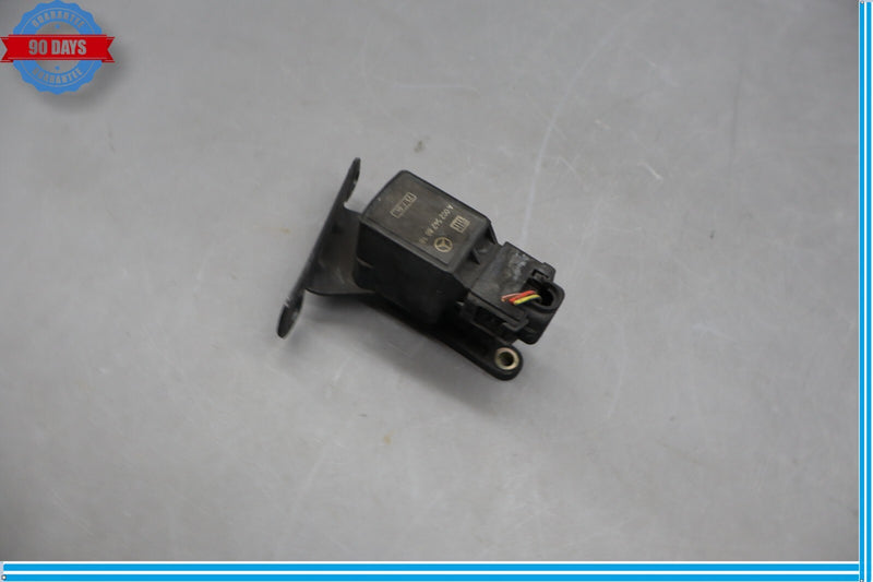Load image into Gallery viewer, 03-12 Mercedes R230 SL500 Front Right Side Suspension Level Sensor Link Rod Oem