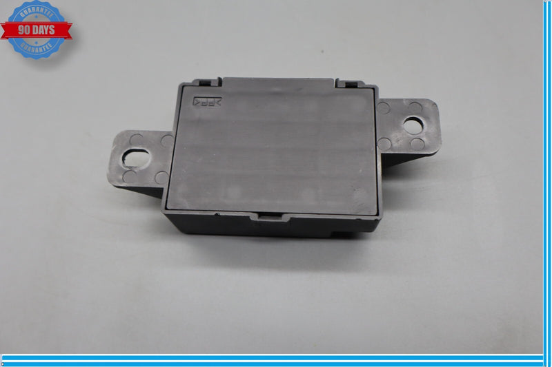 Load image into Gallery viewer, 15-20 Hyundai Genesis Front Left Driver Side Seat 4way Relay Control Module Oem