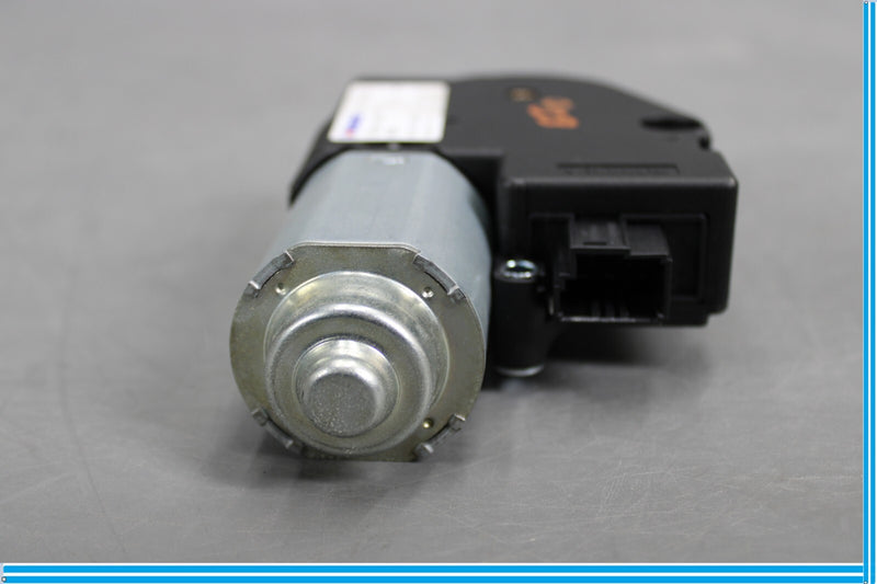 Load image into Gallery viewer, 12-18 BMW 320i 328i F30 Sunroof Sun Roof Drive Motor Unit Actuator Oem
