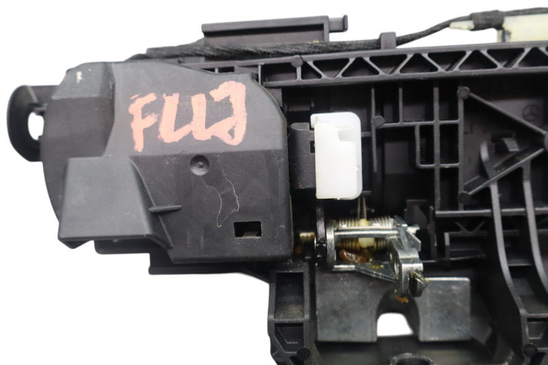 Load image into Gallery viewer, 14-23 Mercedes B250e CLA250 Front Left Side Exterior Door Handle Keyless Go Oem