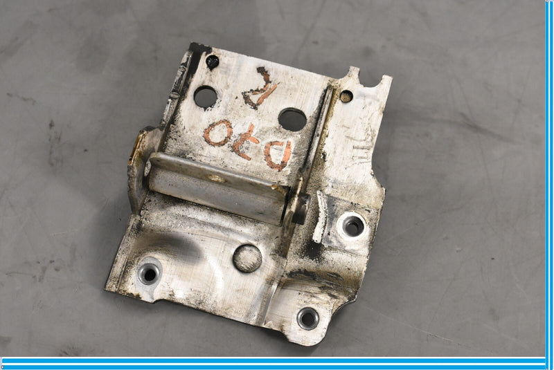 Load image into Gallery viewer, 09-15 BMW 750I 750LI F01 F02 Front Right Side Radiator Support Mount Bracket Oem