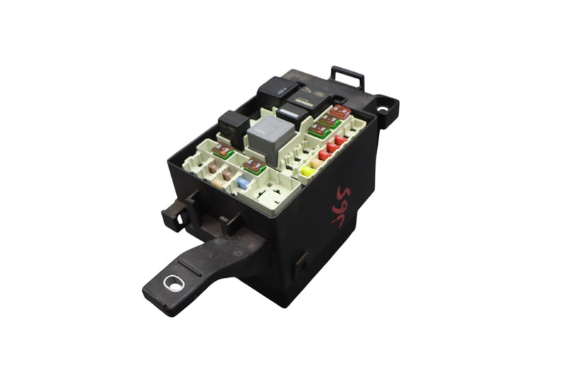 Load image into Gallery viewer, 17-20 Jaguar XE X260 Rear Fuse Relay Box Junction Block GX7314A076DA Oem