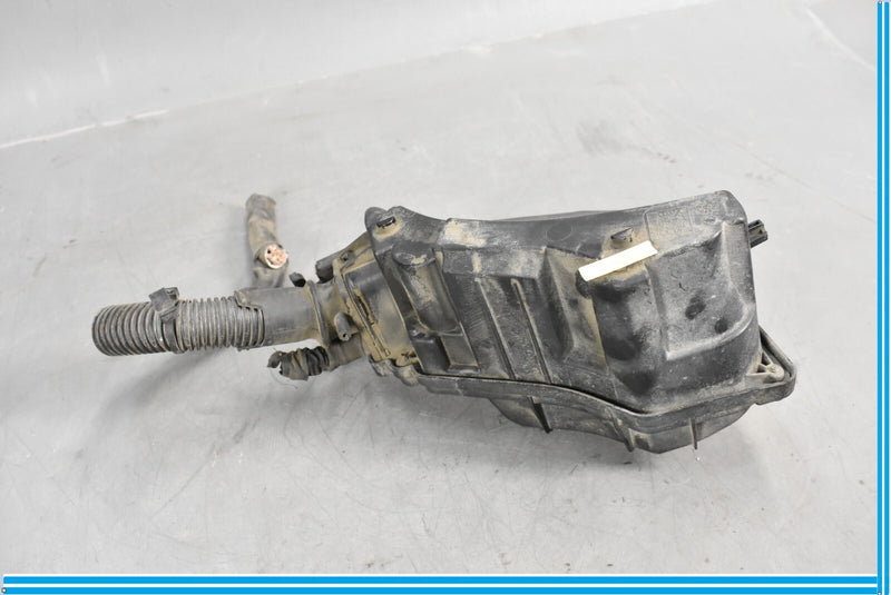 Load image into Gallery viewer, 11-18 Audi S8 A8 Quattro Engine Compartment Fuse Relay Housing Box W/ Cover Oem