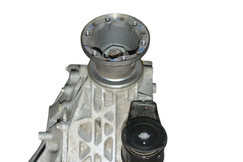 Load image into Gallery viewer, 14-24 Maserati Ghibli Rear Diff Differential Axle Carrier Assembly 670009608 OEM