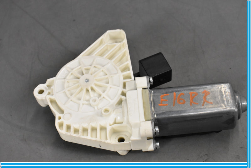 Load image into Gallery viewer, 14-18 Mercedes CLA250 C117 Rear Right Side Door Window Regulator Motor Oem