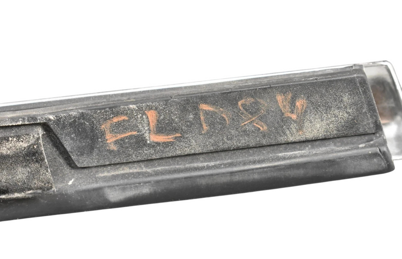 Load image into Gallery viewer, 14-20 Maserati Quattroporte Front Left Door Window Belt Molding 6701554040 Oem