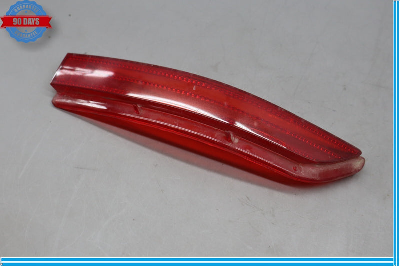 Load image into Gallery viewer, 11-14 Volkswagen VW Touareg Rear Right Side Reflector Light Cover Red Oem