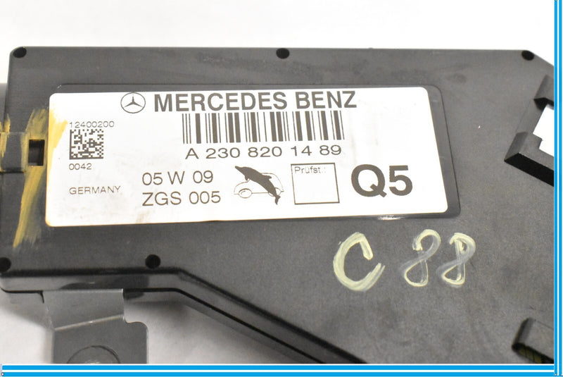 Load image into Gallery viewer, 03-06 MERCEDES SL500 SL600 R230 FRONT RIGHT SIDE ANTENNA AMP AMPLIFIER MODULE