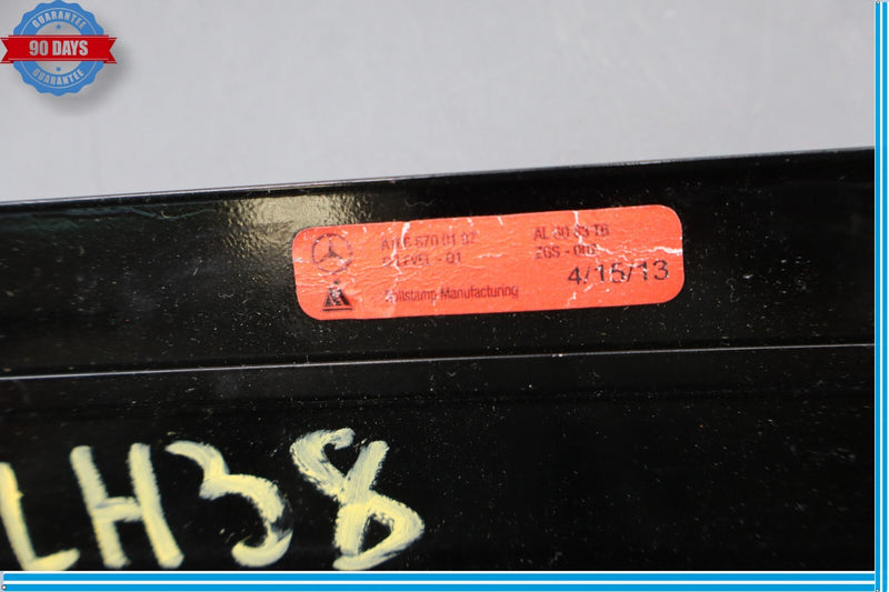 Load image into Gallery viewer, 13-19 Mercedes X166 GL320 GL450 Rear Left C-Pillar Window Glass Molding Oem